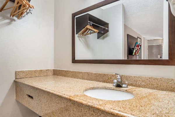 Red Roof Inn Montgomery - Midtown image 19